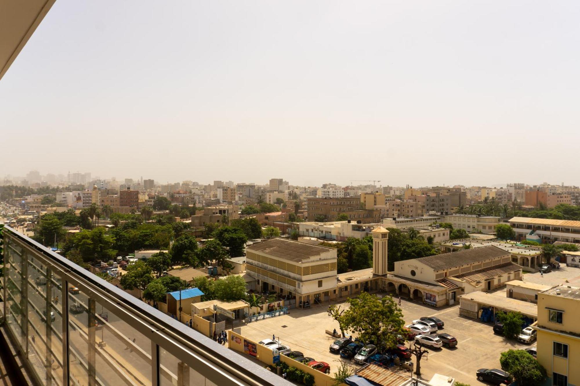 Chambres Meublees Avenue Cheikh Anta Diop Dakar Exterior foto