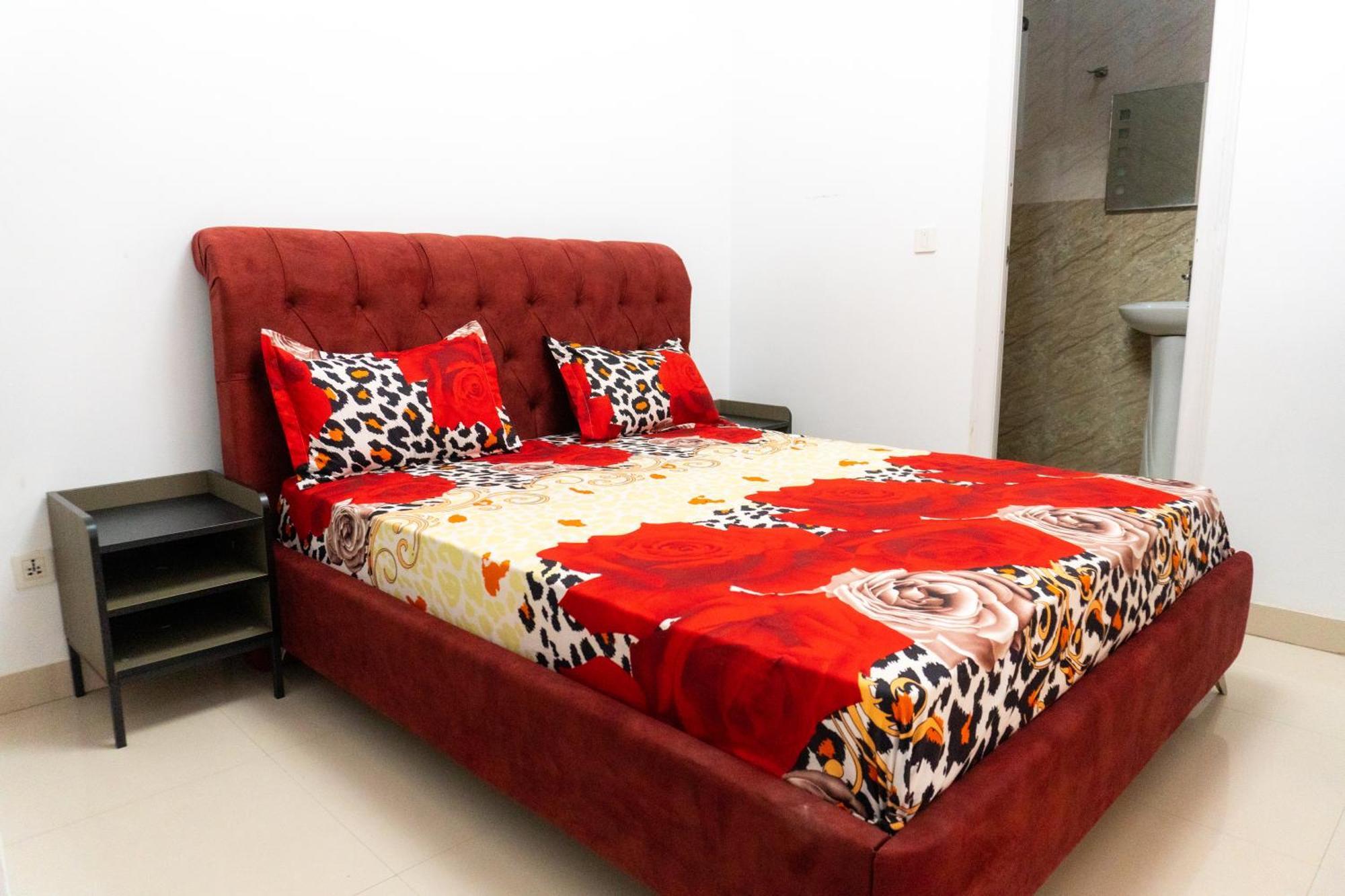 Chambres Meublees Avenue Cheikh Anta Diop Dakar Exterior foto