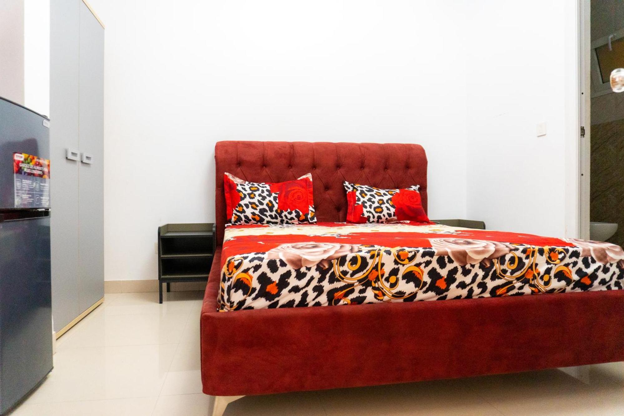 Chambres Meublees Avenue Cheikh Anta Diop Dakar Exterior foto